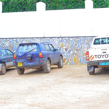 Kigezi Gardens Inn Kabale Exterior photo
