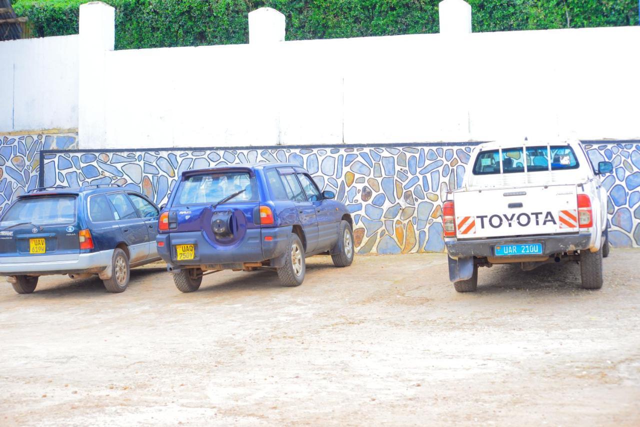 Kigezi Gardens Inn Kabale Exterior photo